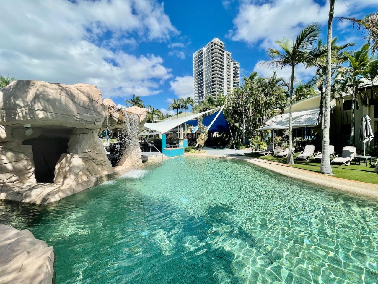 Apartment Poolside Villa, Direct Access #45