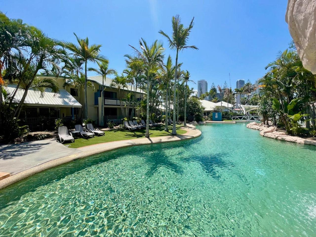Poolside Villa, Direct Access #45