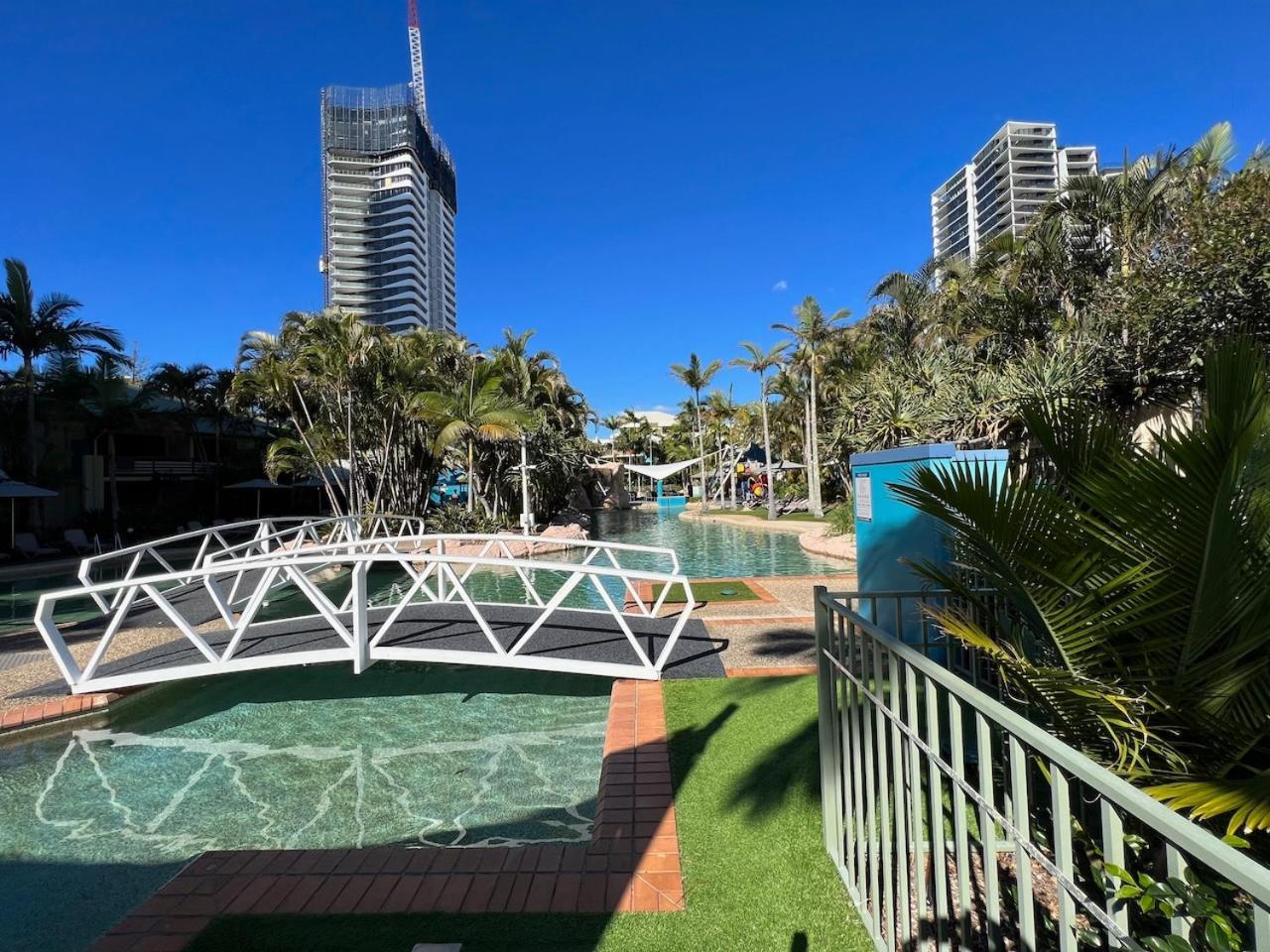 Apartment Poolside Villa, Direct Access #45 Gold Coast